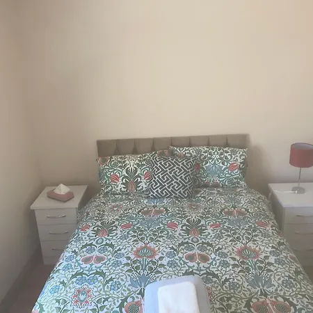 O'brien's 2 Bedroom Centre * Galway